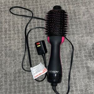 Revlon One Step Volumizer Hair Dryer/brush